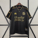 Camisa Santos Edição Especial Charlie Brown Preta 24/25 - Versão Torcedor
