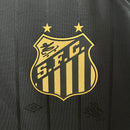 Camisa Santos Edição Especial Charlie Brown Preta 24/25 - Versão Torcedor