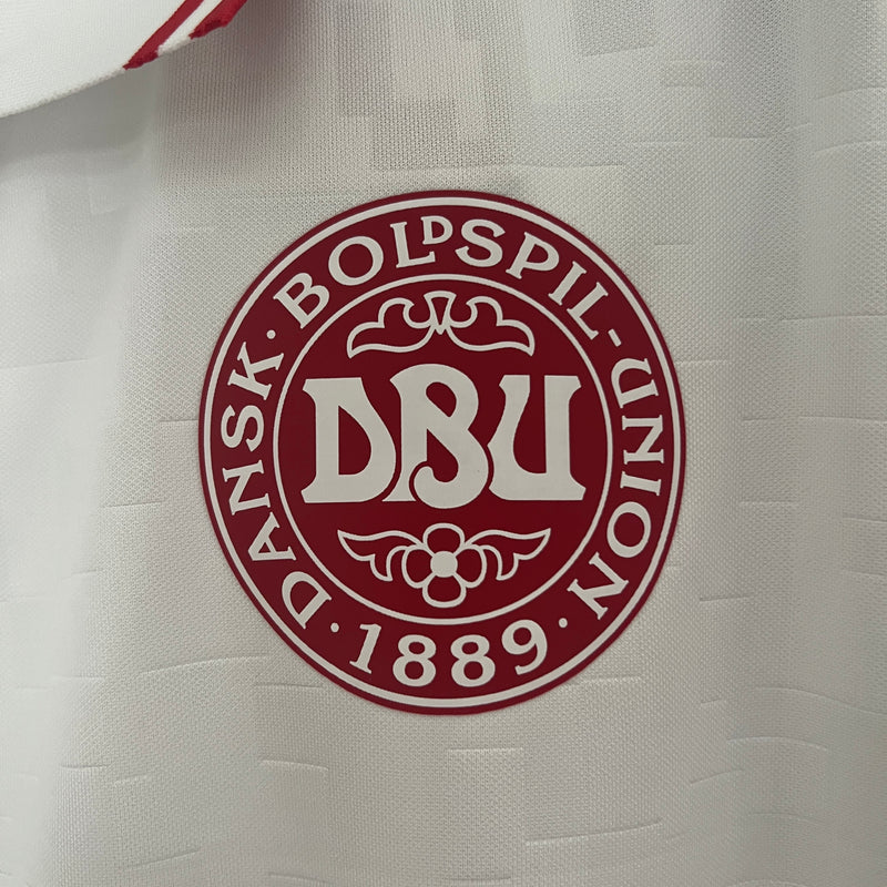 Camisa Dinamarca Away 2024 - Hummel Torcedor Masculina - Eurocopa 2024